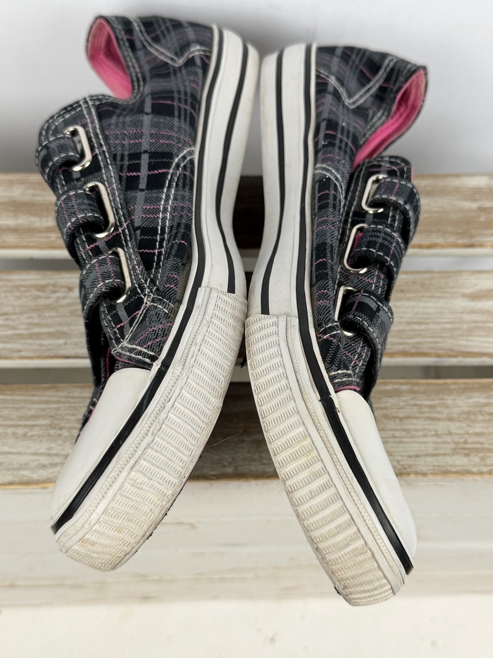 Airwalk low-top sneakers black and gray plaid hook & loop size 8 - Picture 8 of 14